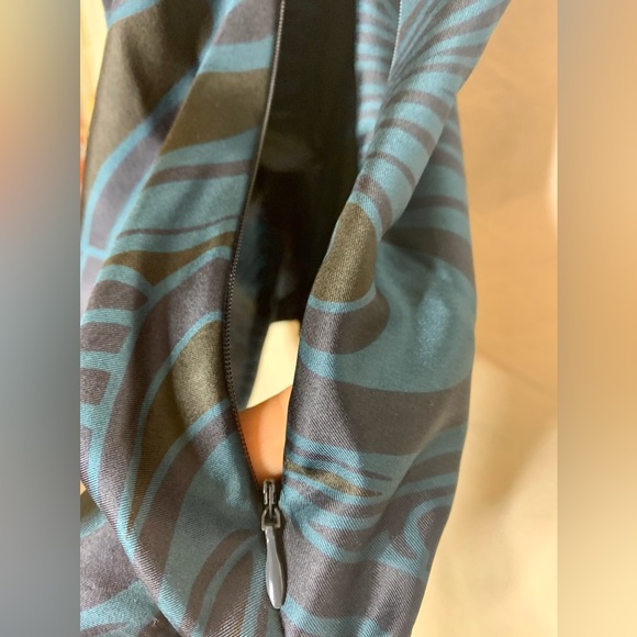 KENNETH COLE SILK - Picture 9 of 9